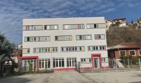 Qeveria miraton fondin: 6.7 mln leke per rikonstruksionin e godines se azilanteve